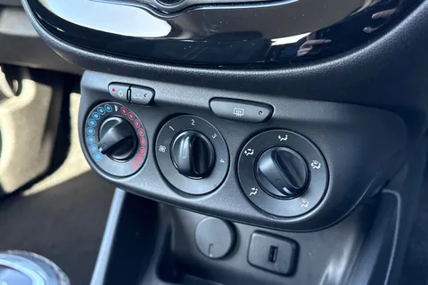 YE17GSV Vauxhall Corsa 1.4i ecoFLEX Limited Edition Euro 6 3dr Thumbnail #56