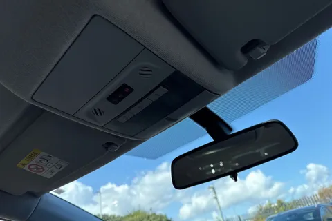 YE17GSV Vauxhall Corsa 1.4i ecoFLEX Limited Edition Euro 6 3dr Thumbnail #60