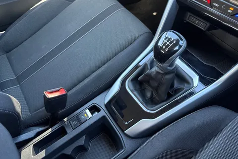 CF72PXL Volkswagen T-Roc 1.0 TSI Life Euro 6 (s/s) 5dr Thumbnail #21