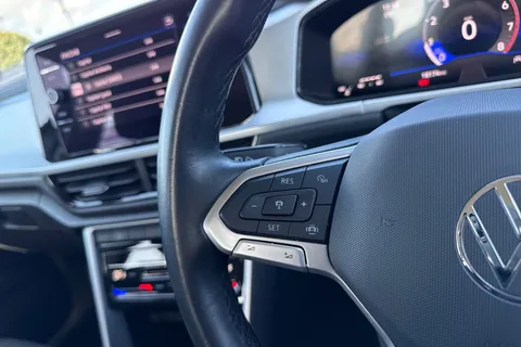 CF72PXL Volkswagen T-Roc 1.0 TSI Life Euro 6 (s/s) 5dr Thumbnail #39