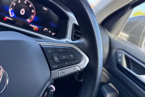 CF72PXL Volkswagen T-Roc 1.0 TSI Life Euro 6 (s/s) 5dr Thumbnail #40