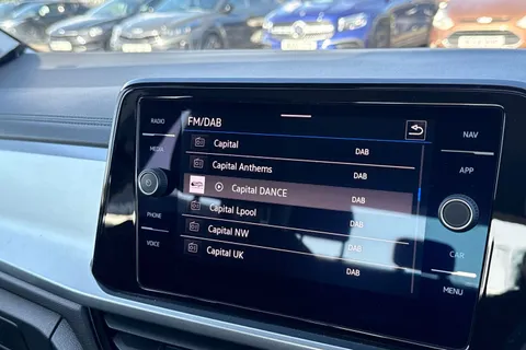 CF72PXL Volkswagen T-Roc 1.0 TSI Life Euro 6 (s/s) 5dr Thumbnail #46