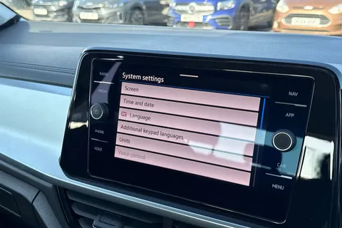 CF72PXL Volkswagen T-Roc 1.0 TSI Life Euro 6 (s/s) 5dr Thumbnail #51