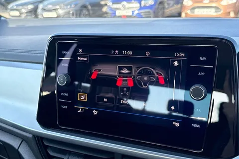 CF72PXL Volkswagen T-Roc 1.0 TSI Life Euro 6 (s/s) 5dr Thumbnail #53