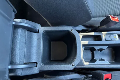 CF72PXL Volkswagen T-Roc 1.0 TSI Life Euro 6 (s/s) 5dr Thumbnail #59