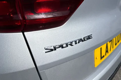 LA71UDN Kia Sportage 1.6 GDi ISG 2 5dr Thumbnail #26