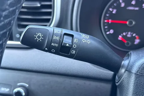 LA71UDN Kia Sportage 1.6 GDi ISG 2 5dr Thumbnail #44