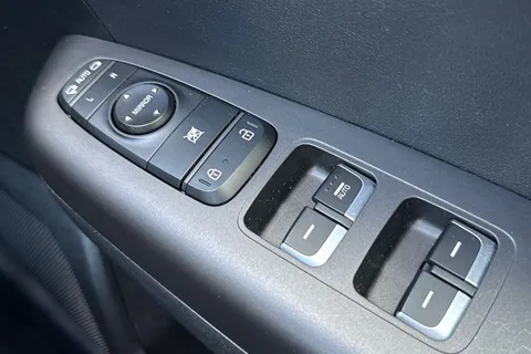 LA71UDN Kia Sportage 1.6 GDi ISG 2 5dr Thumbnail #45