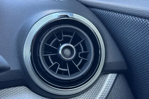 DX73XGM Audi Q2 Sport 30 TFSI  110 PS 6-speed Thumbnail #48