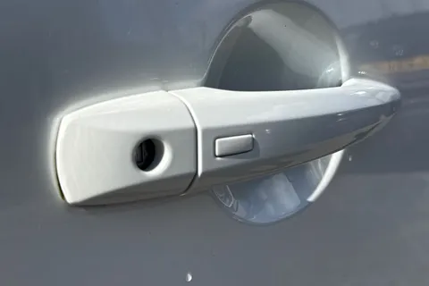 YF23XMC Nissan Qashqai 1.3 DIG-T MHEV Tekna Euro 6 (s/s) 5dr Thumbnail #36