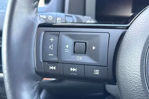 YF23XMC Nissan Qashqai 1.3 DIG-T MHEV Tekna Euro 6 (s/s) 5dr Thumbnail #38