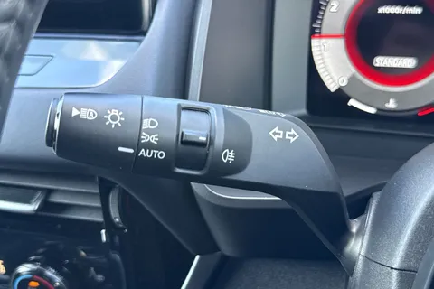 YF23XMC Nissan Qashqai 1.3 DIG-T MHEV Tekna Euro 6 (s/s) 5dr Thumbnail #46