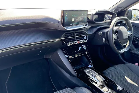 MJ23ARZ PEUGEOT e-2008 50kWh GT Auto 5dr (7kW Charger) Thumbnail #16