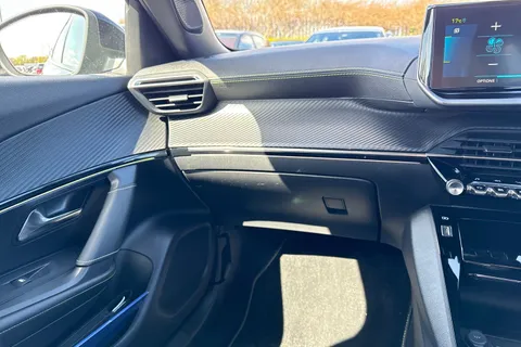 MJ23ARZ PEUGEOT e-2008 50kWh GT Auto 5dr (7kW Charger) Thumbnail #21