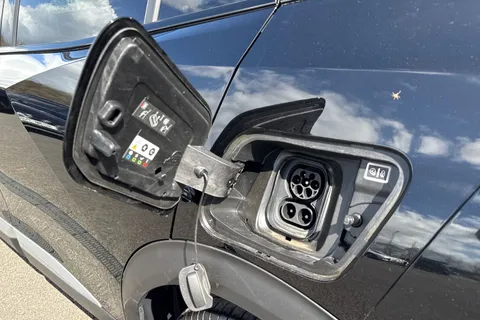 MJ23ARZ PEUGEOT e-2008 50kWh GT Auto 5dr (7kW Charger) Thumbnail #26