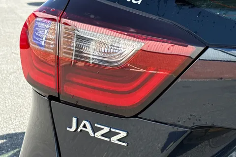 YC23ECT Honda Jazz 1.5 h i-MMD SR eCVT Euro 6 (s/s) 5dr Thumbnail #33