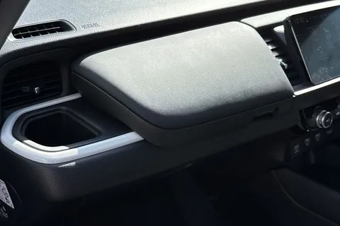 YC23ECT Honda Jazz 1.5 h i-MMD SR eCVT Euro 6 (s/s) 5dr Thumbnail #34