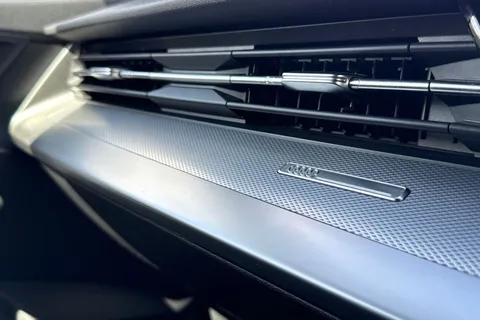 GL21YTR Audi A3 1.5 TFSI 35 S line Sportback S Tronic Euro 6 (s/s) 5dr Thumbnail #34