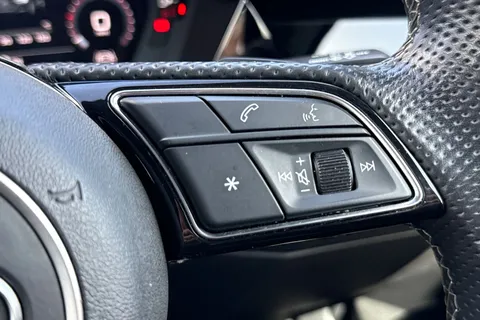 GL21YTR Audi A3 1.5 TFSI 35 S line Sportback S Tronic Euro 6 (s/s) 5dr Thumbnail #36