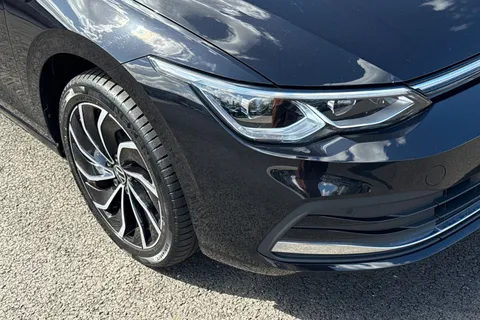 MK22JDJ Volkswagen Golf 1.5 eTSI 150 Style 5dr DSG **17' VENTURA ALLOYS** Thumbnail #9