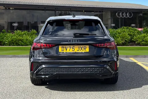 DV75JXR Audi A3 Sportback Black Edition TFSI  150 PS S tronic Thumbnail #5