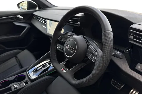 DV75JXR Audi A3 Sportback Black Edition TFSI  150 PS S tronic Thumbnail #15