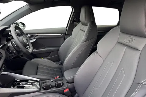 DV75JXR Audi A3 Sportback Black Edition TFSI  150 PS S tronic Thumbnail #17