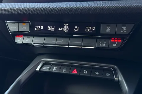 DV75JXR Audi A3 Sportback Black Edition TFSI  150 PS S tronic Thumbnail #23