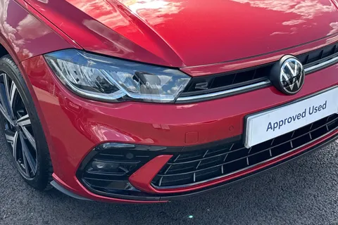 DU73GFA Volkswagen Polo 1.0 TSI R-Line 5dr **17' BERGAMO ALLOYS + REV CAMERA + HEATED SEATS** Thumbnail #10