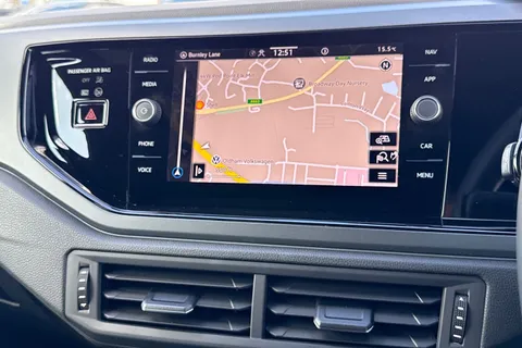 DU73GFA Volkswagen Polo 1.0 TSI R-Line 5dr **17' BERGAMO ALLOYS + REV CAMERA + HEATED SEATS** Thumbnail #18