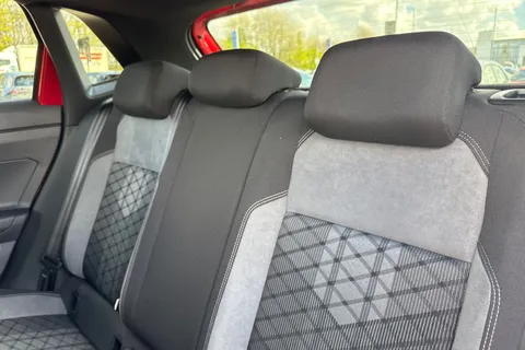 DU73GFA Volkswagen Polo 1.0 TSI R-Line 5dr **17' BERGAMO ALLOYS + REV CAMERA + HEATED SEATS** Thumbnail #20