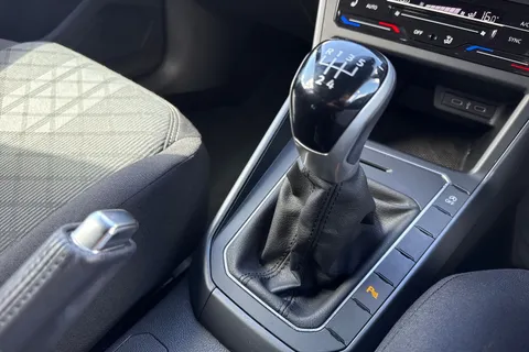 DU73GFA Volkswagen Polo 1.0 TSI R-Line 5dr **17' BERGAMO ALLOYS + REV CAMERA + HEATED SEATS** Thumbnail #38