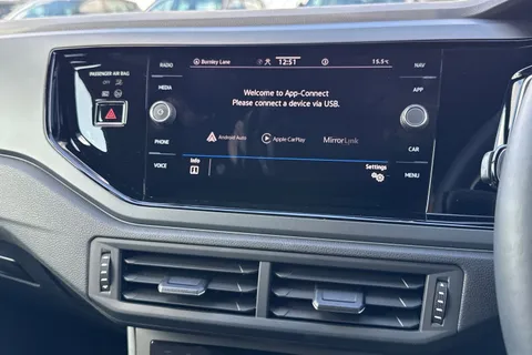 DU73GFA Volkswagen Polo 1.0 TSI R-Line 5dr **17' BERGAMO ALLOYS + REV CAMERA + HEATED SEATS** Thumbnail #40