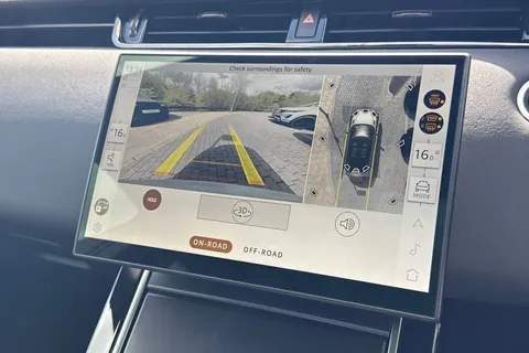 DU75YPF Land Rover Range Rover Evoque 2.0 D200 Dynamic SE 5dr Thumbnail #13