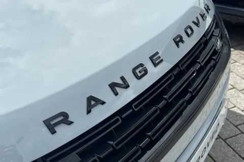 DU75YPF Land Rover Range Rover Evoque 2.0 D200 Dynamic SE 5dr Thumbnail #28