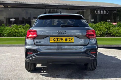 KO25WGZ Audi Q2 Black Edition 35 TFSI  150 PS S tronic Thumbnail #5
