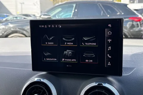 KO25WGZ Audi Q2 Black Edition 35 TFSI  150 PS S tronic Thumbnail #18