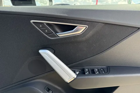 KO25WGZ Audi Q2 Black Edition 35 TFSI  150 PS S tronic Thumbnail #22