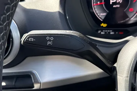 KO25WGZ Audi Q2 Black Edition 35 TFSI  150 PS S tronic Thumbnail #30