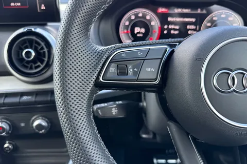 KO25WGZ Audi Q2 Black Edition 35 TFSI  150 PS S tronic Thumbnail #32