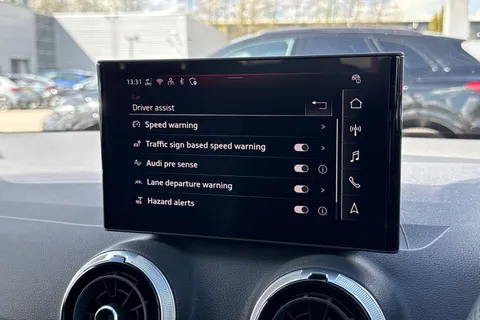 KO25WGZ Audi Q2 Black Edition 35 TFSI  150 PS S tronic Thumbnail #42