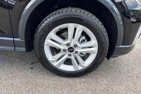 9 of 53 for Audi Q2 1.0 TFSI 30 Sport Euro 6 (s/s) 5dr