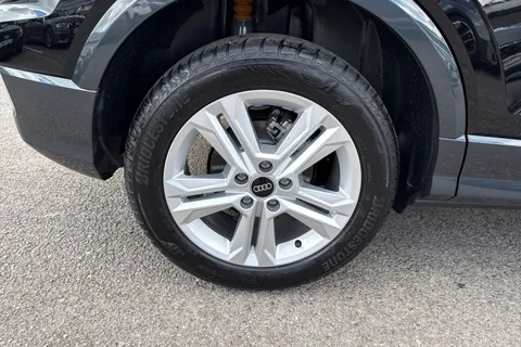 10 of 53 for Audi Q2 1.0 TFSI 30 Sport Euro 6 (s/s) 5dr