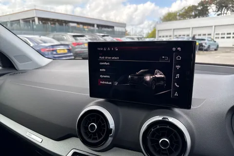 40 of 53 for Audi Q2 1.0 TFSI 30 Sport Euro 6 (s/s) 5dr