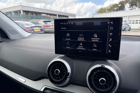 44 of 53 for Audi Q2 1.0 TFSI 30 Sport Euro 6 (s/s) 5dr