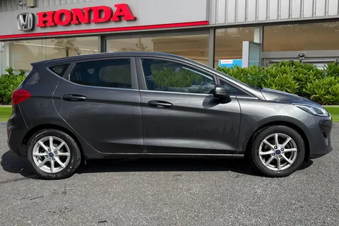 MA68SVG Ford Fiesta 1.0T EcoBoost Zetec Euro 6 (s/s) 5dr Thumbnail #4