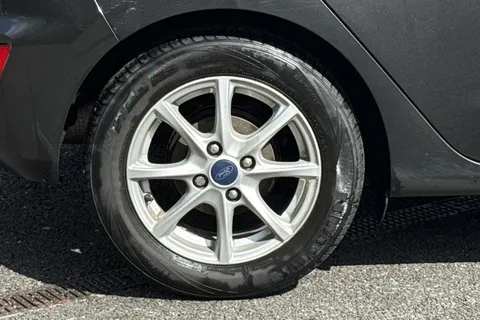 MA68SVG Ford Fiesta 1.0T EcoBoost Zetec Euro 6 (s/s) 5dr Thumbnail #14