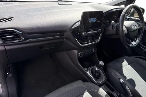 MA68SVG Ford Fiesta 1.0T EcoBoost Zetec Euro 6 (s/s) 5dr Thumbnail #17
