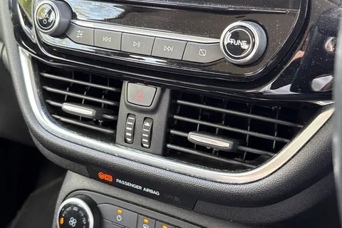 MA68SVG Ford Fiesta 1.0T EcoBoost Zetec Euro 6 (s/s) 5dr Thumbnail #42