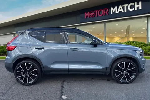 DA21NKG Volvo Xc40 1.5 T3 R-Design Pro Auto Euro 6 (s/s) 5dr Thumbnail #4